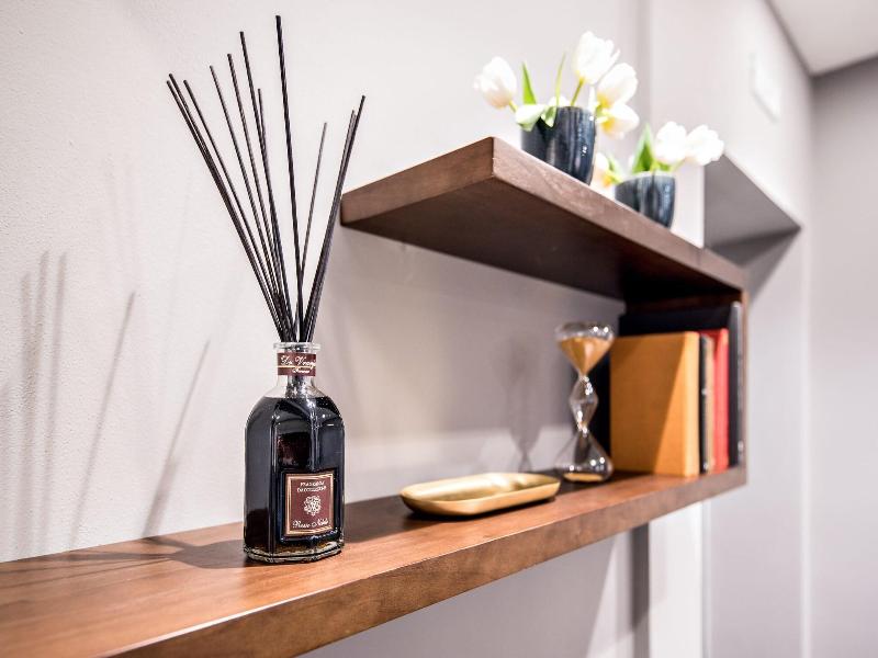 La Spezia by The First - Luxury Rooms & Suites - Lobi