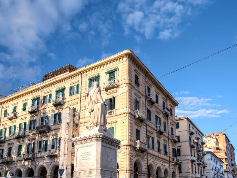 La Spezia by The First - Luxury Rooms & Suites - Genel