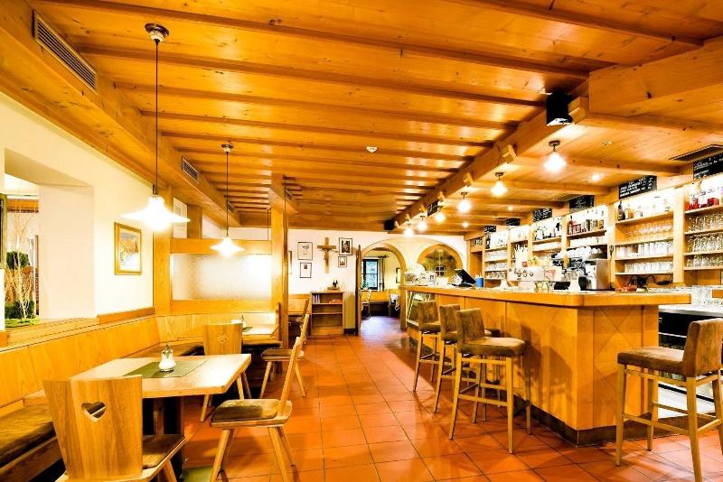 Berghotel Zum Zirm - Bar