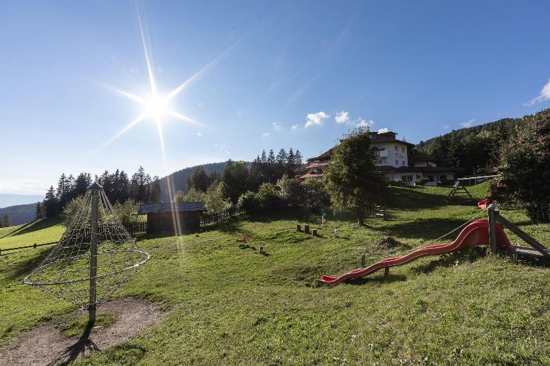 Berghotel Zum Zirm - Genel
