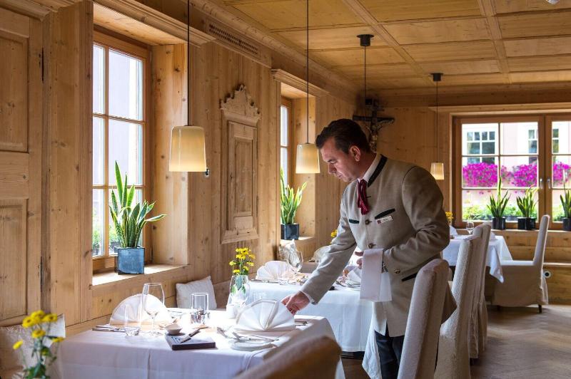 Adler Spa Resort Dolomiti - Lobi