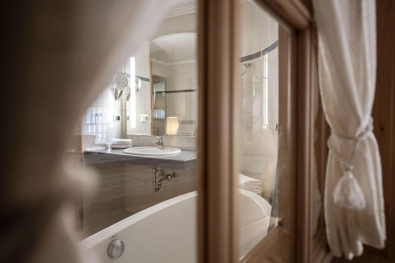 Adler Spa Resort Dolomiti - Oda