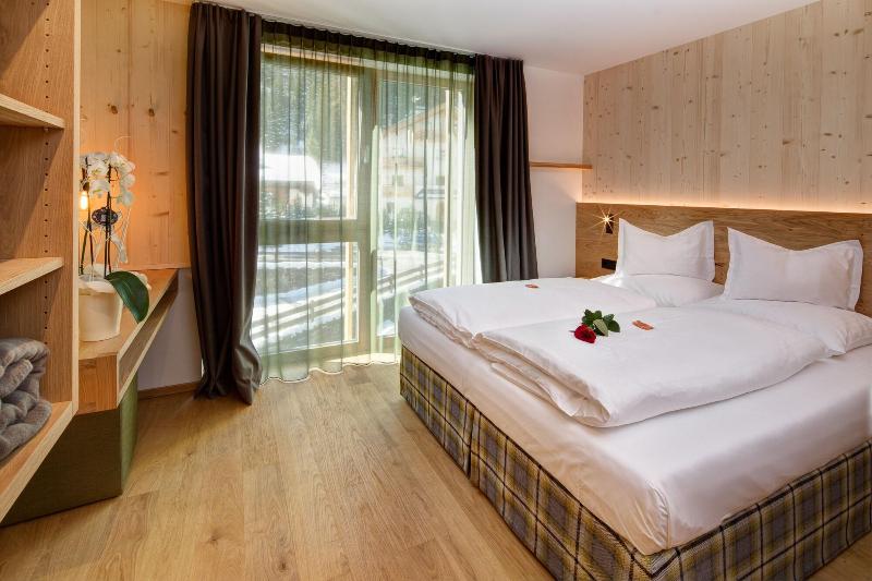 Mountain Design Hotel Eden Selva - Oda