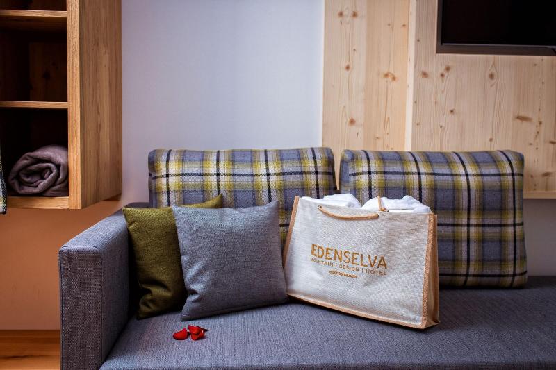 Mountain Design Hotel Eden Selva - Oda