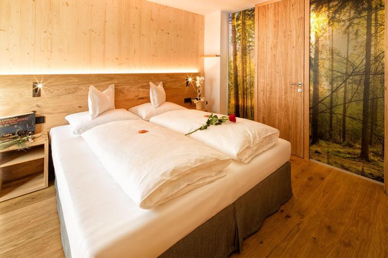 Mountain Design Hotel Eden Selva - Oda