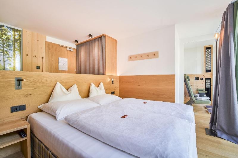 Mountain Design Hotel Eden Selva - Oda