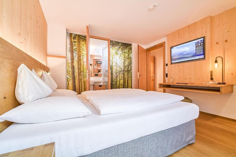 Mountain Design Hotel Eden Selva - Oda