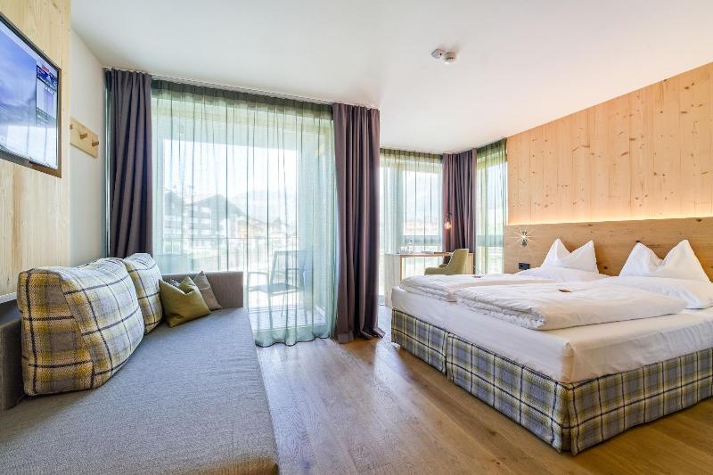 Mountain Design Hotel Eden Selva - Oda