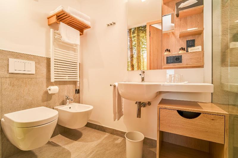 Mountain Design Hotel Eden Selva - Oda