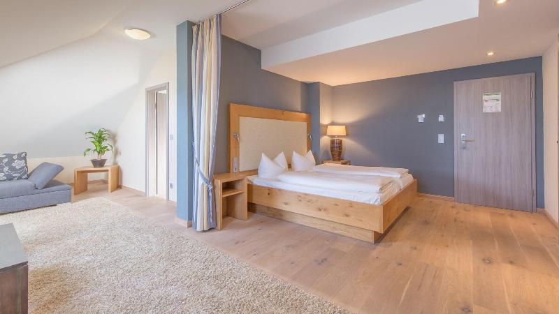 Heuboden Hotel Landhaus Blum - Oda
