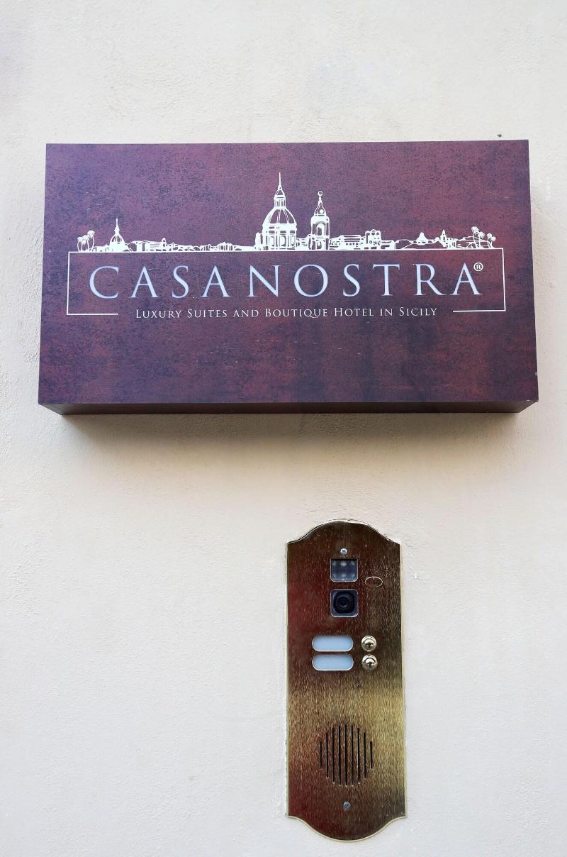 Casa Nostra Luxury Suites - Genel