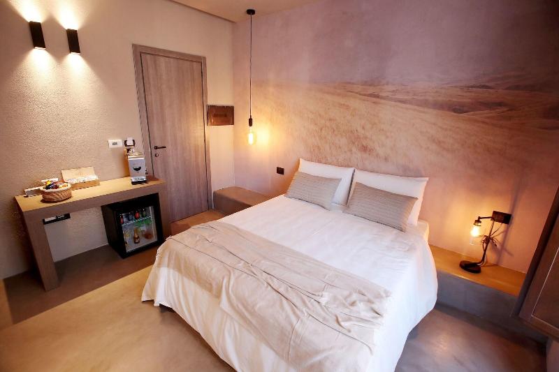 Casa Nostra Luxury Suites - Oda