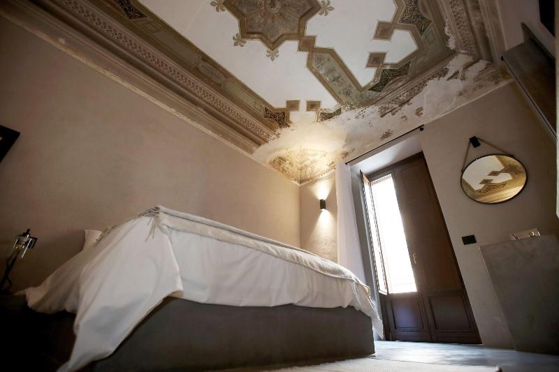 Casa Nostra Luxury Suites - Oda