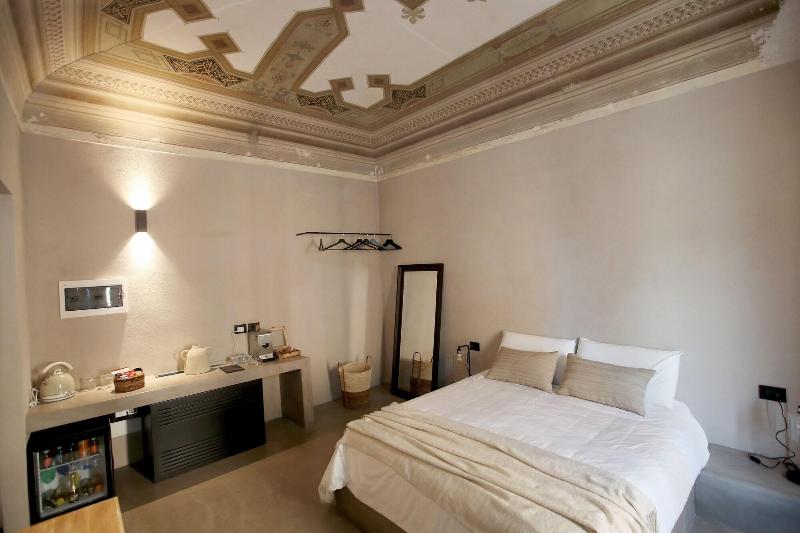 Casa Nostra Luxury Suites - Oda