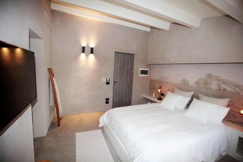 Casa Nostra Luxury Suites - Oda