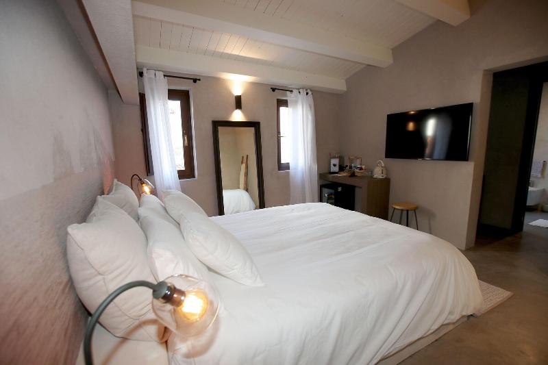 Casa Nostra Luxury Suites - Oda