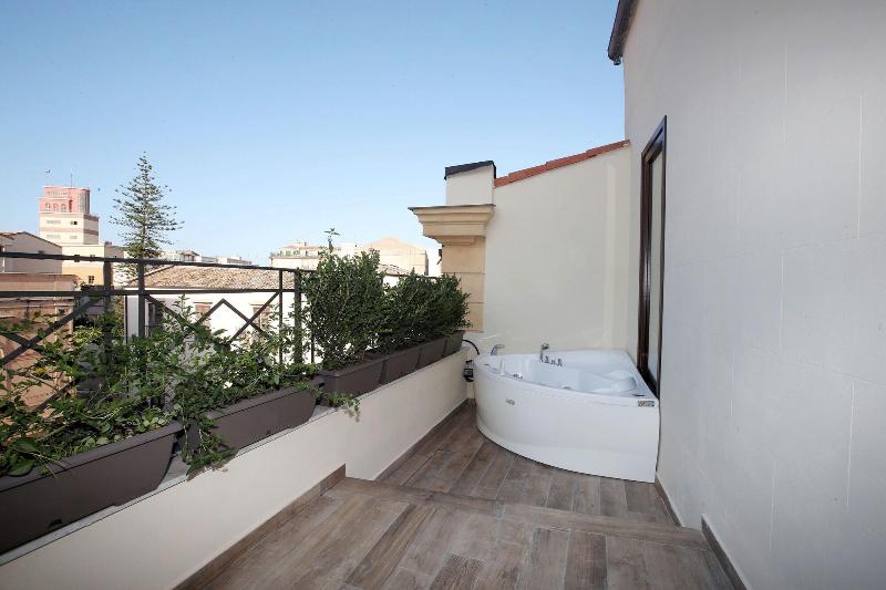 Casa Nostra Luxury Suites - Oda