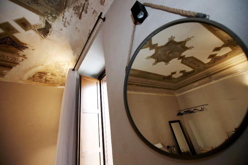 Casa Nostra Luxury Suites - Oda