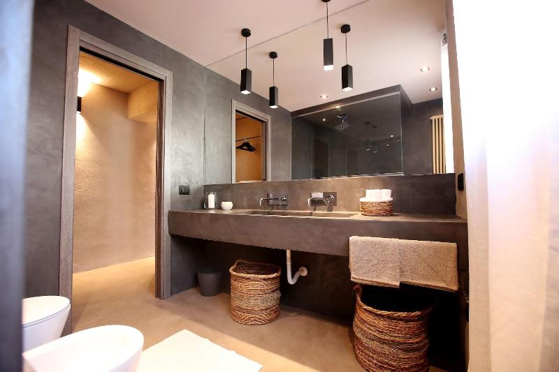 Casa Nostra Luxury Suites - Oda