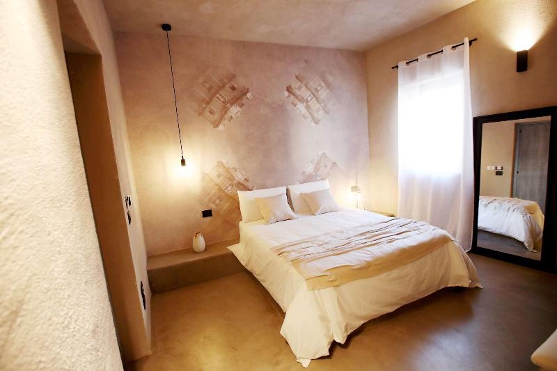 Casa Nostra Luxury Suites - Oda