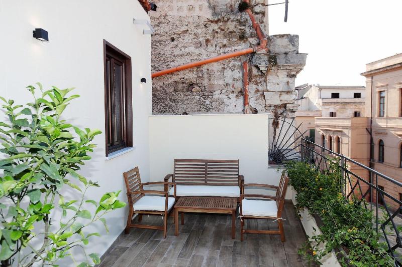 Casa Nostra Luxury Suites - Teras