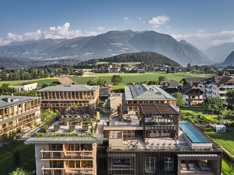 Falkensteiner Hotel Kronplatz - Genel