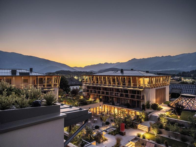 Falkensteiner Hotel Kronplatz - Genel