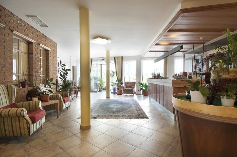 Hotel Kronplatz - Lobi