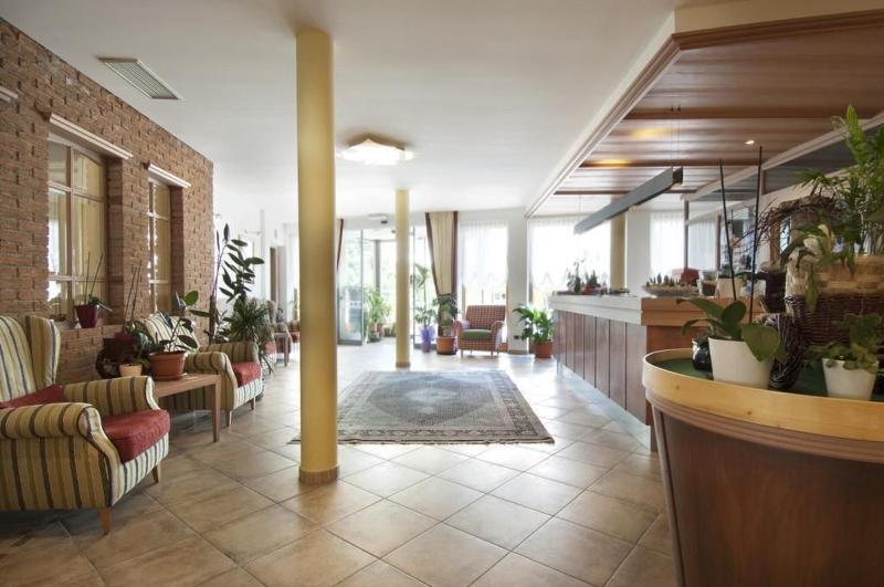 Hotel Kronplatz - Lobi