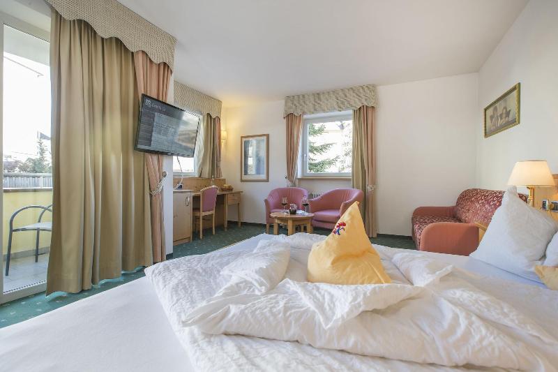 Hotel Kronplatz - Oda