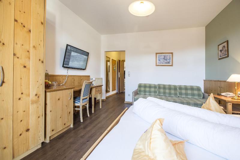 Hotel Kronplatz - Oda