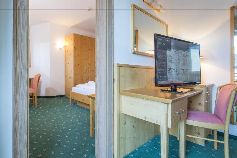 Hotel Kronplatz - Oda