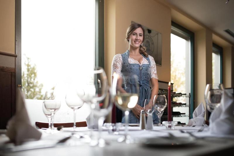 Auszeit Das Hotel Himmelkron - Restoran
