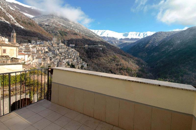 B&B In Centro a Pacentro - Teras