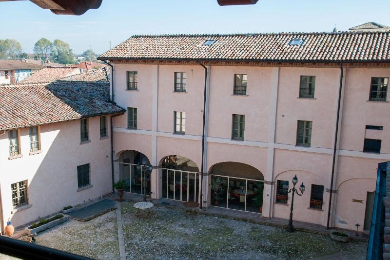 La Tavola Rotonda - Genel