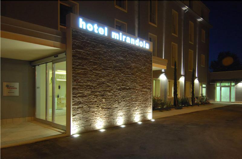 Hotel Mirandola - Genel