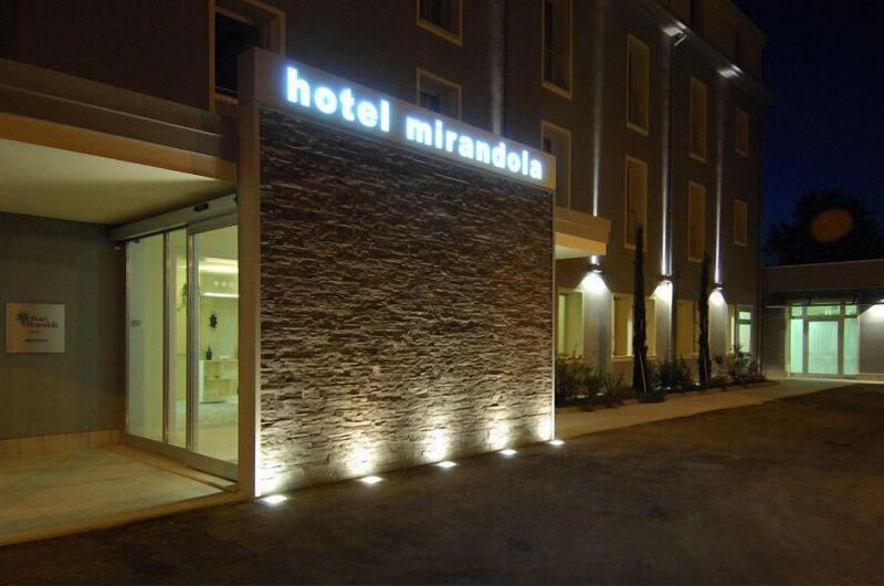 Hotel Mirandola - Genel