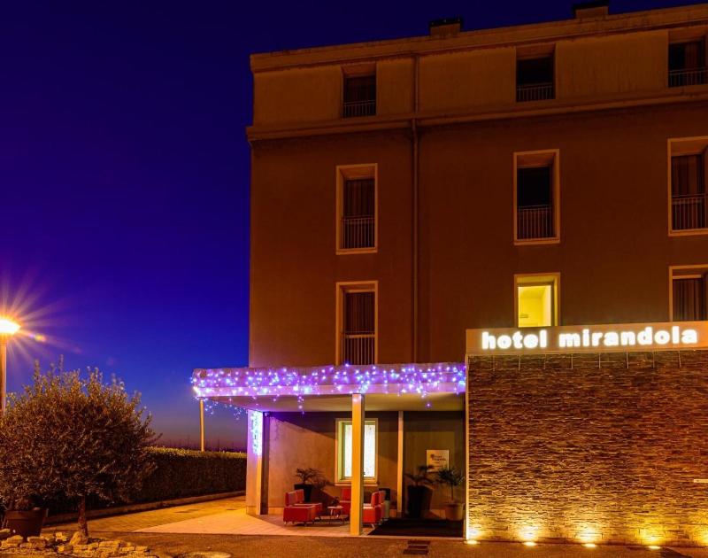 Hotel Mirandola - Genel