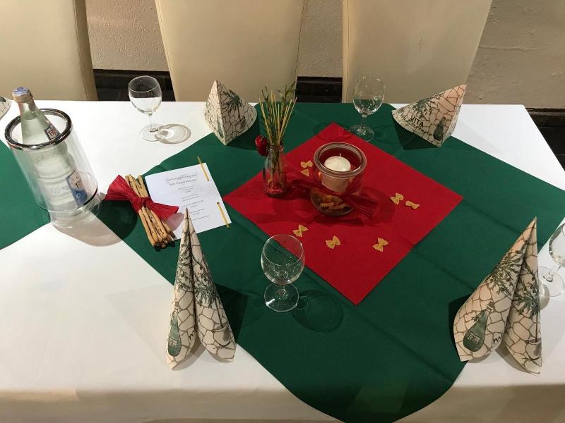 Hotel Und Restaurant Bella Italia - Toplantı