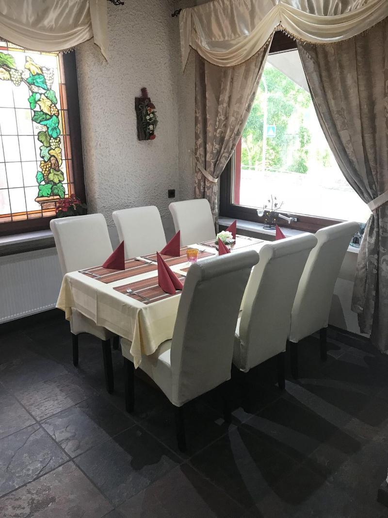 Hotel Und Restaurant Bella Italia - Restoran