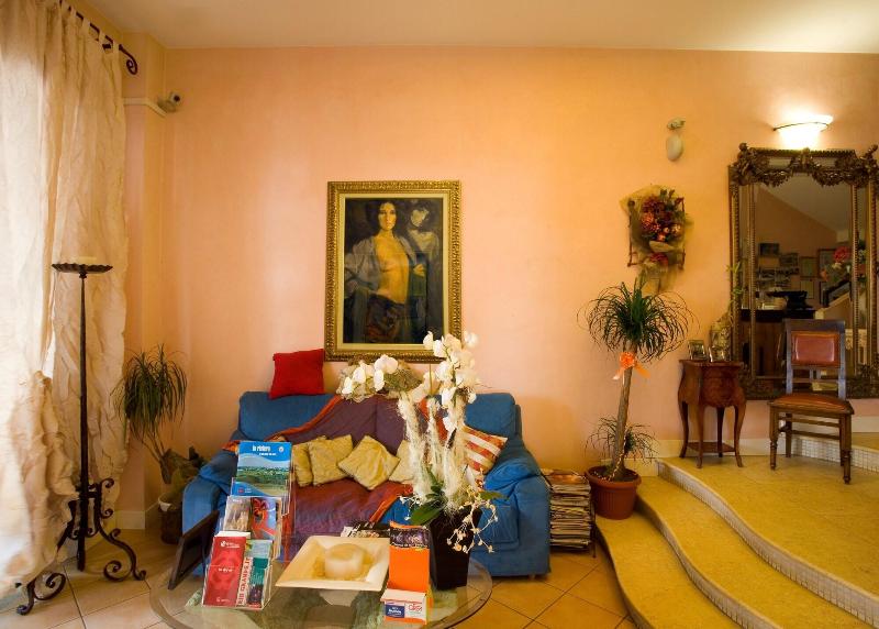 Hotel Estate - Lobi