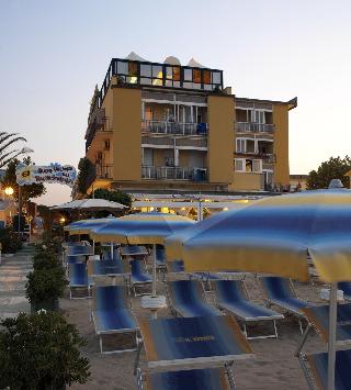 Hotel Estate otel fotoğrafı