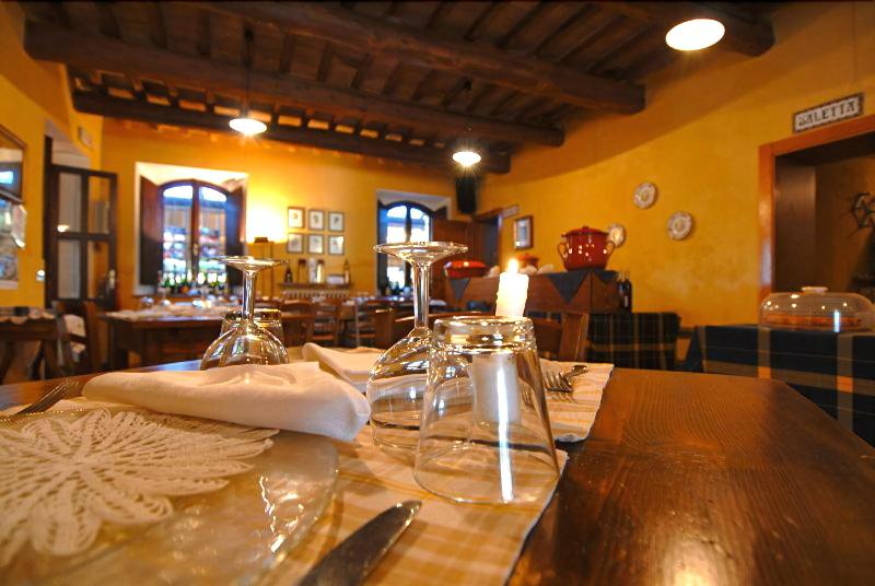 La Valle Dei Caprioli - B&B - Restoran