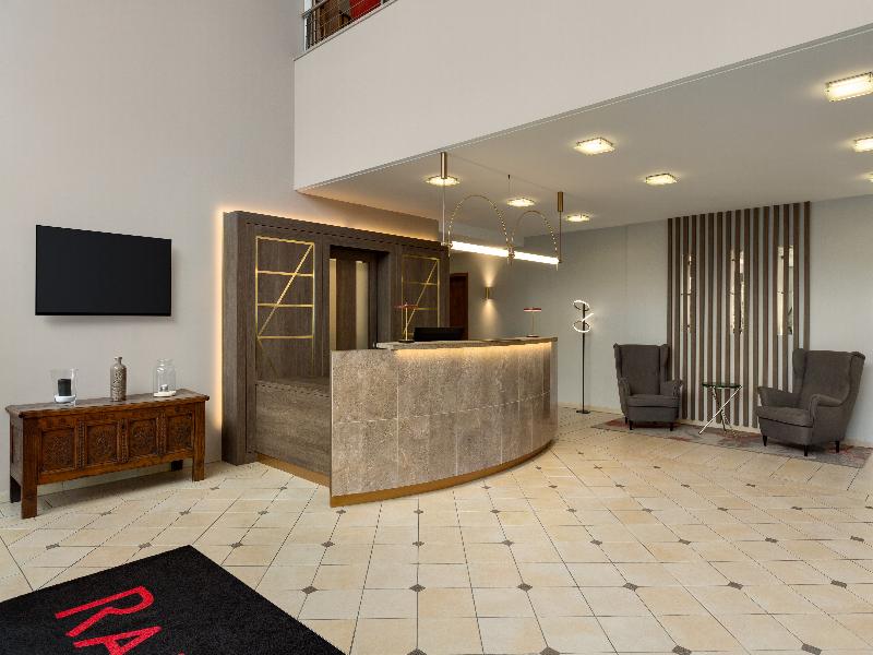Ramada by Wyndham Duesseldorf Ratingen - Lobi