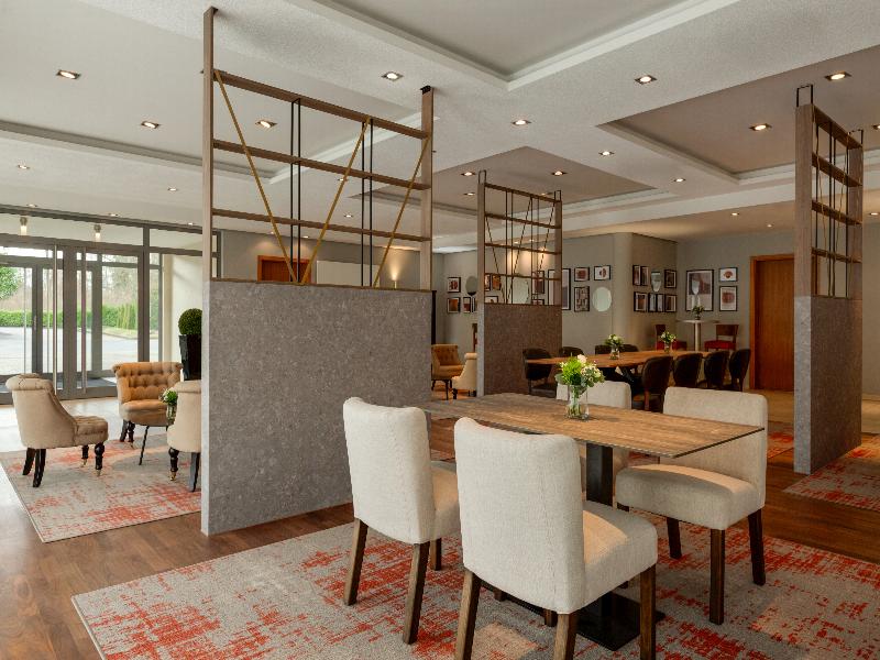 Ramada by Wyndham Duesseldorf Ratingen - Lobi