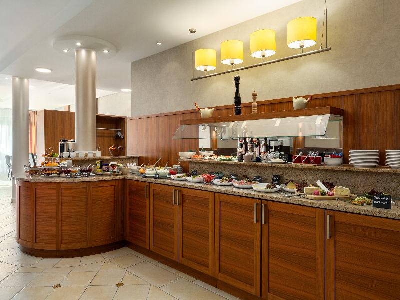 Ramada by Wyndham Duesseldorf Ratingen - Restoran
