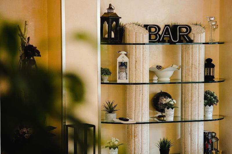 Unique Hotel - Lobi