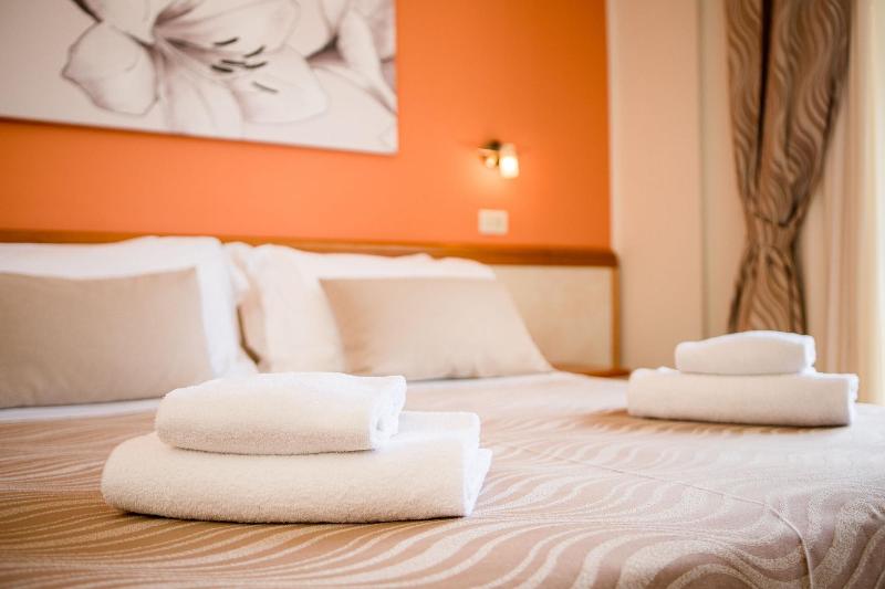 Unique Hotel - Lobi