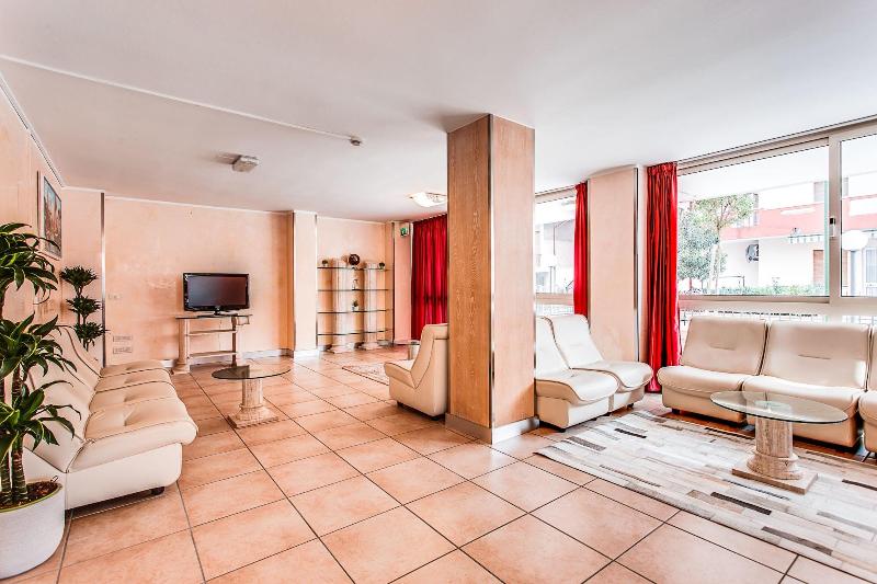 Unique Hotel - Lobi