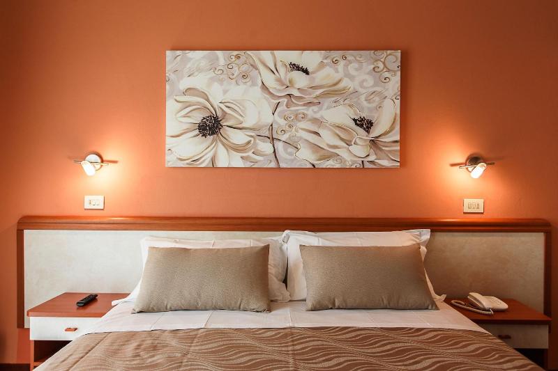 Unique Hotel - Oda
